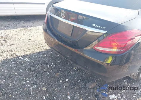 2017 Mercedes-Benz C 300 4Matic/Luxury 4Matic/Sport 4Matic из США, поврежденный, VIN WDDWF4KB2HR259410